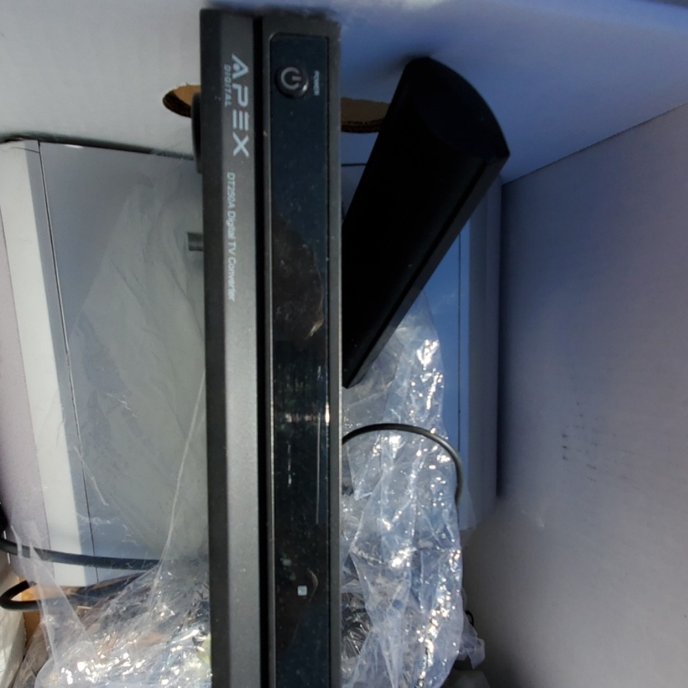 Converter Box - Picture 2 of 2